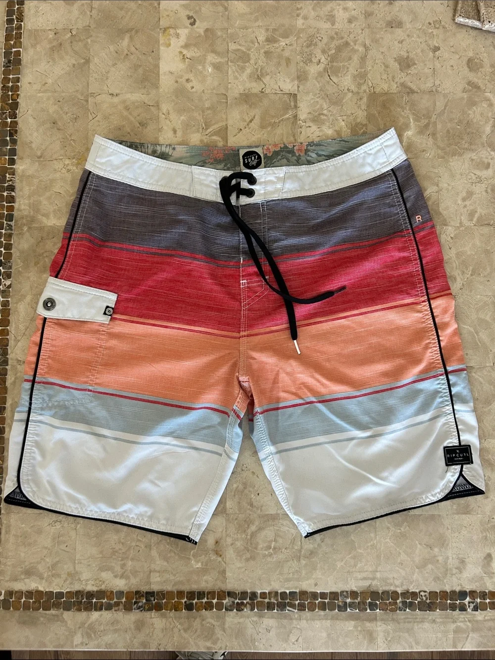 RIP CURL Statepark Mens Boardshorts (surf craft) Multicolor Stripes Size 34